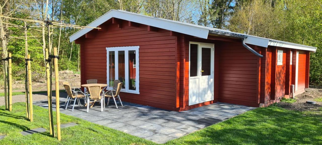Vakantiepark 'T Urkerbos - 5 Persoons Brabantse Blokhut エクステリア 写真